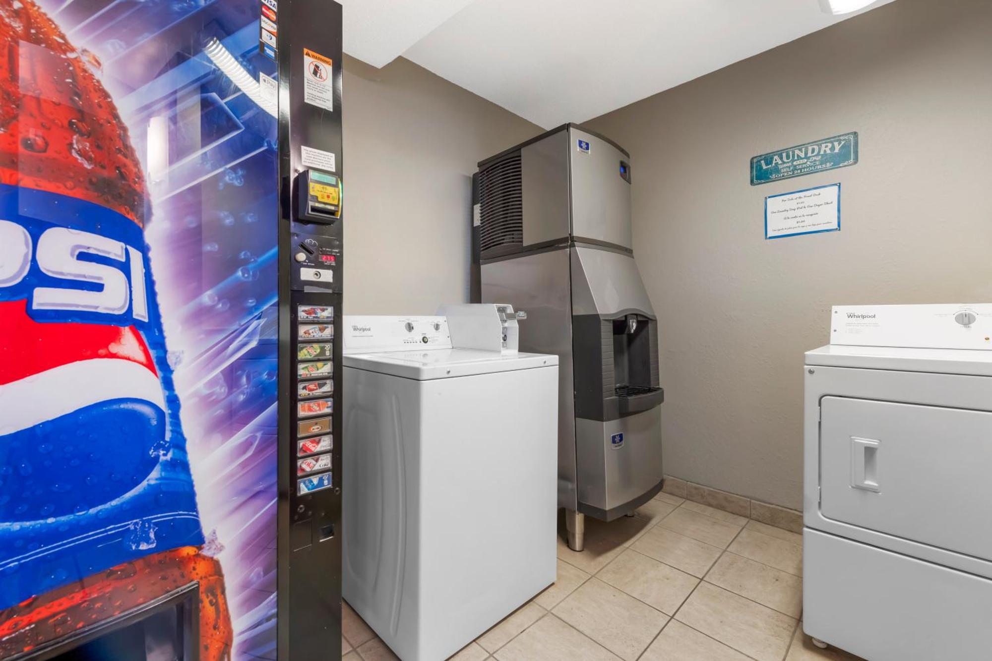 Harmony Inn New Ulm Екстер'єр фото