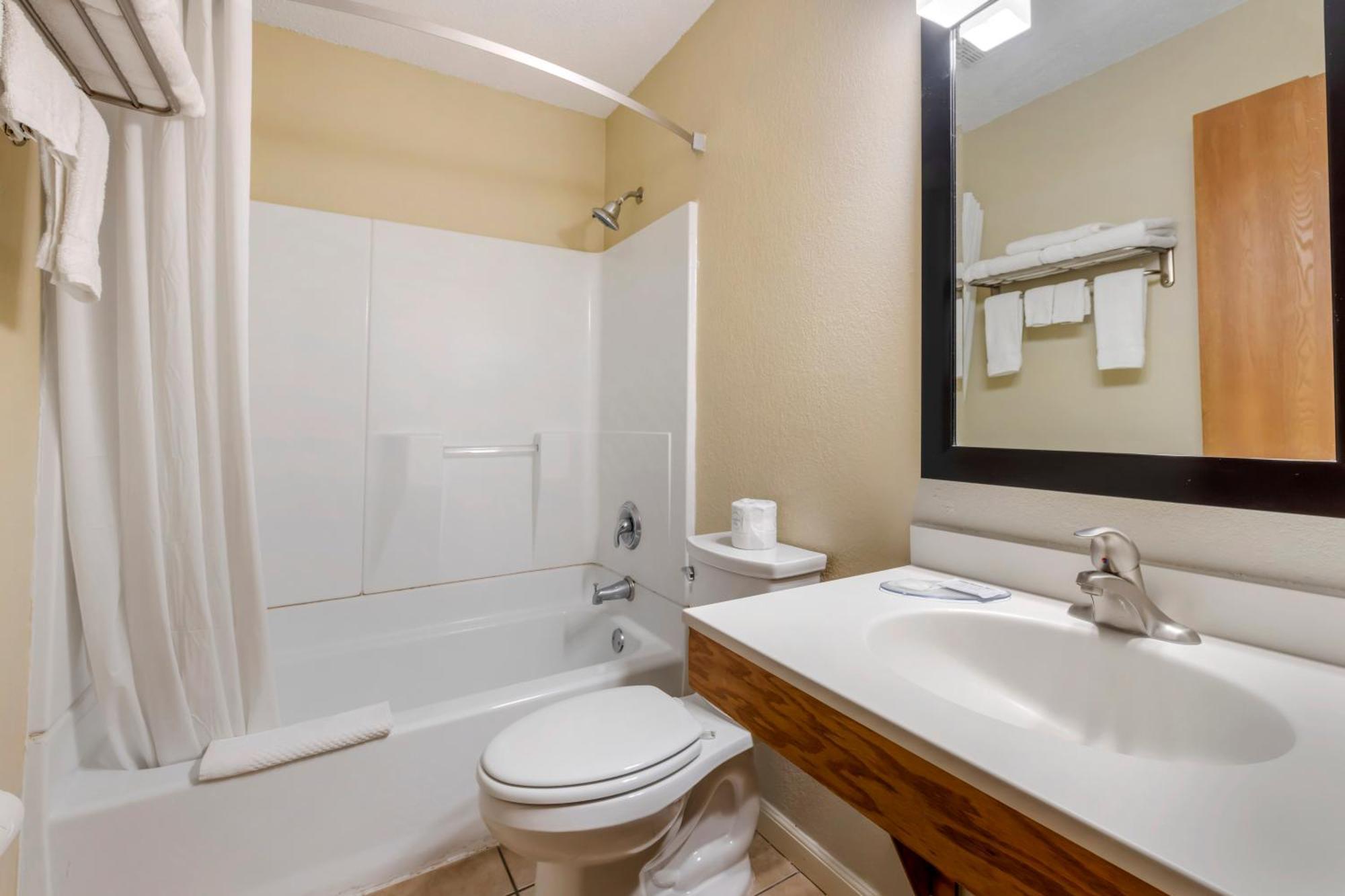 Harmony Inn New Ulm Екстер'єр фото