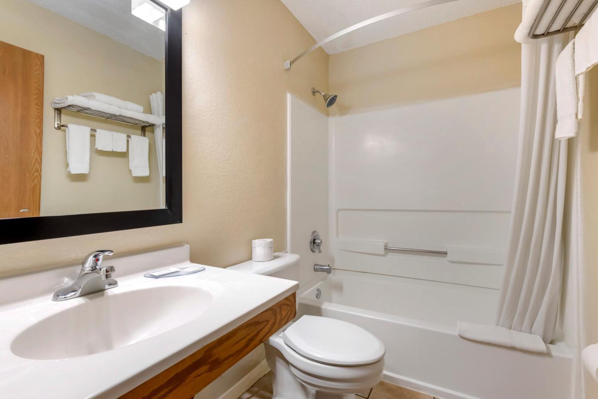 Harmony Inn New Ulm Екстер'єр фото
