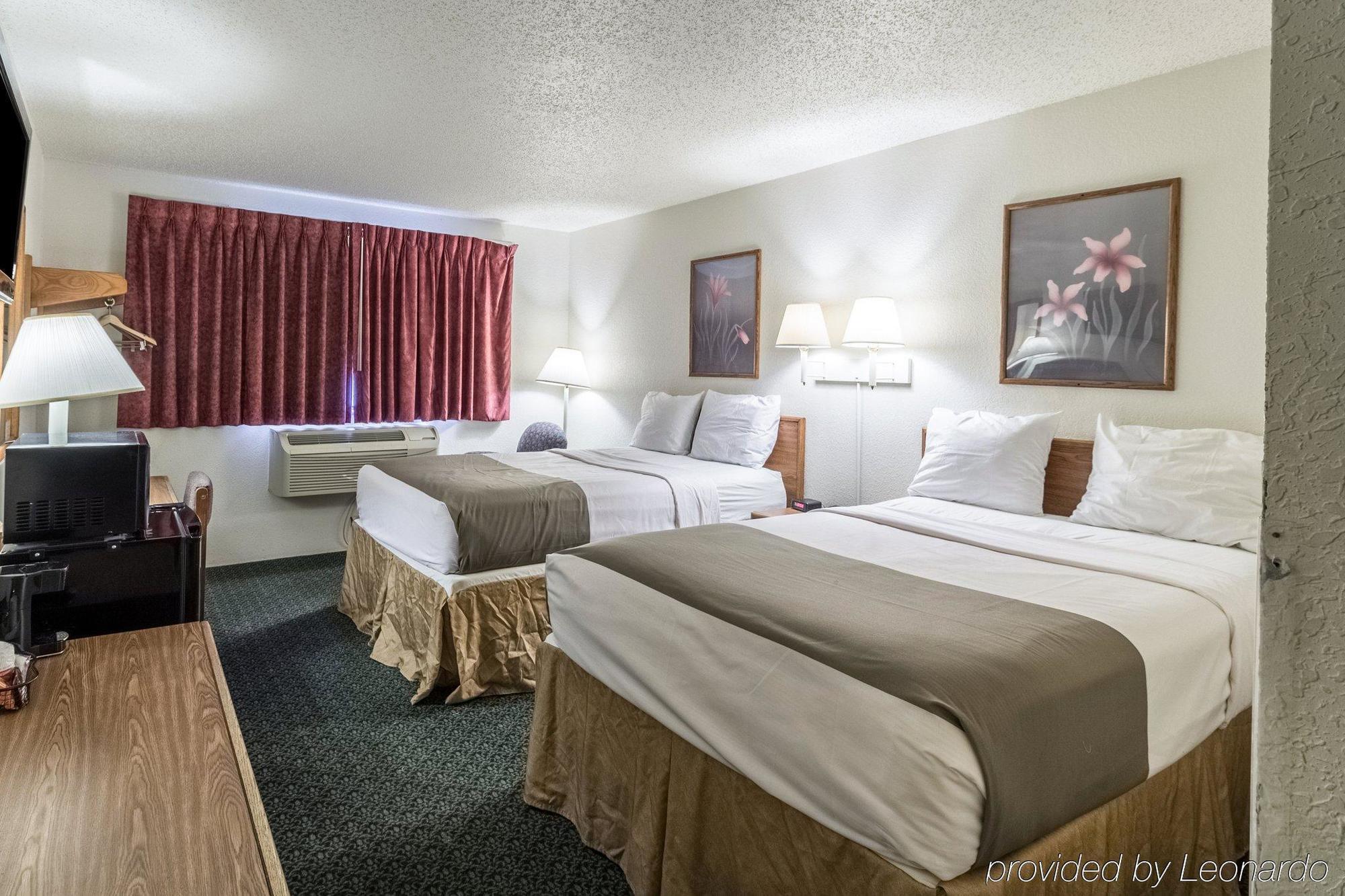 Harmony Inn New Ulm Екстер'єр фото