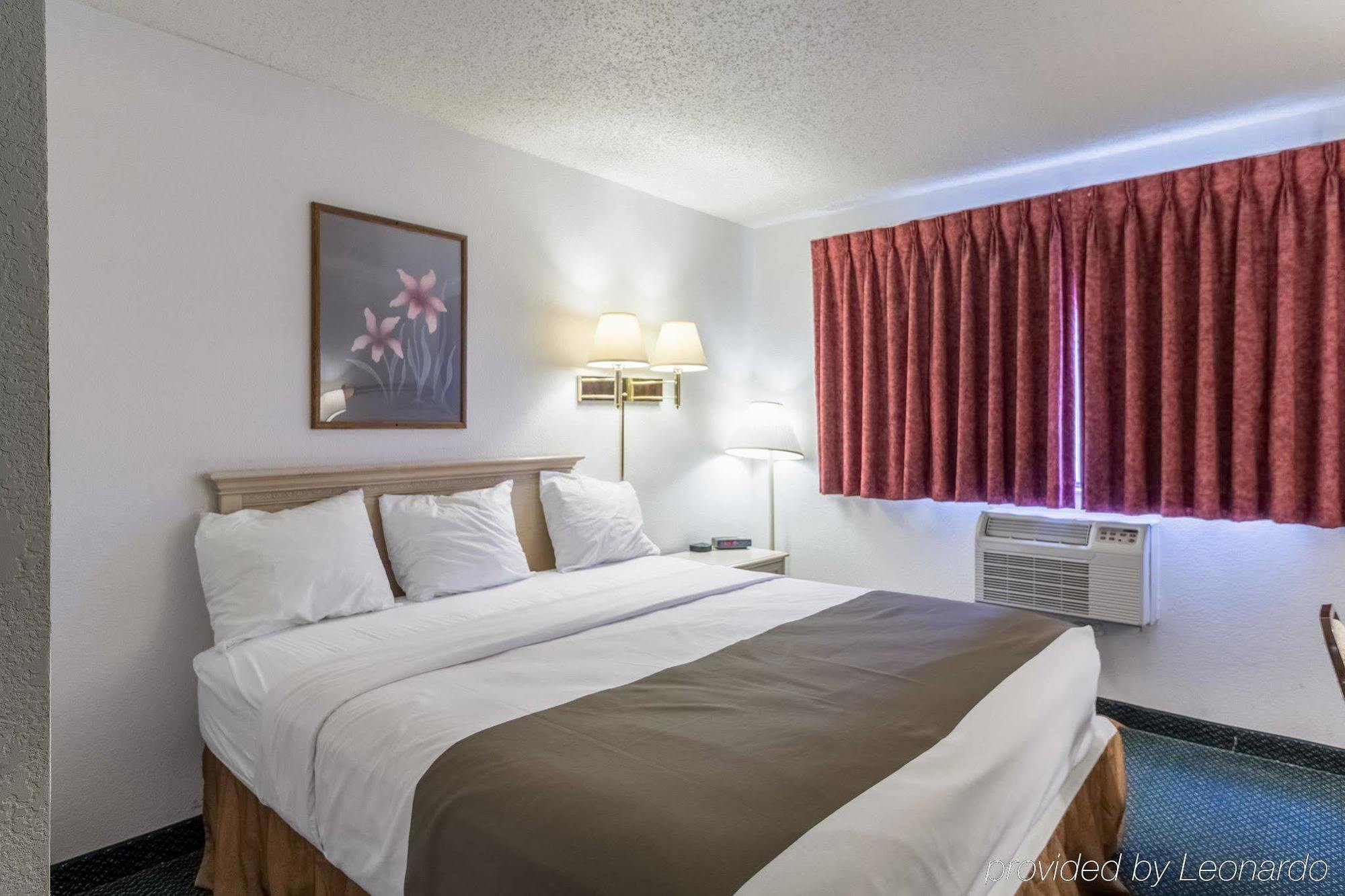 Harmony Inn New Ulm Екстер'єр фото