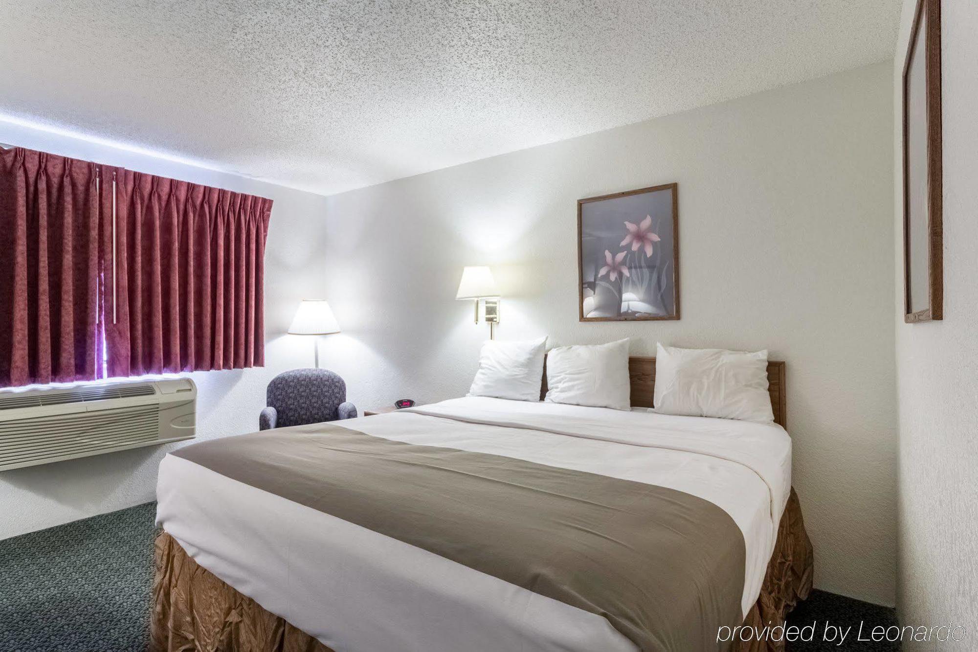 Harmony Inn New Ulm Екстер'єр фото